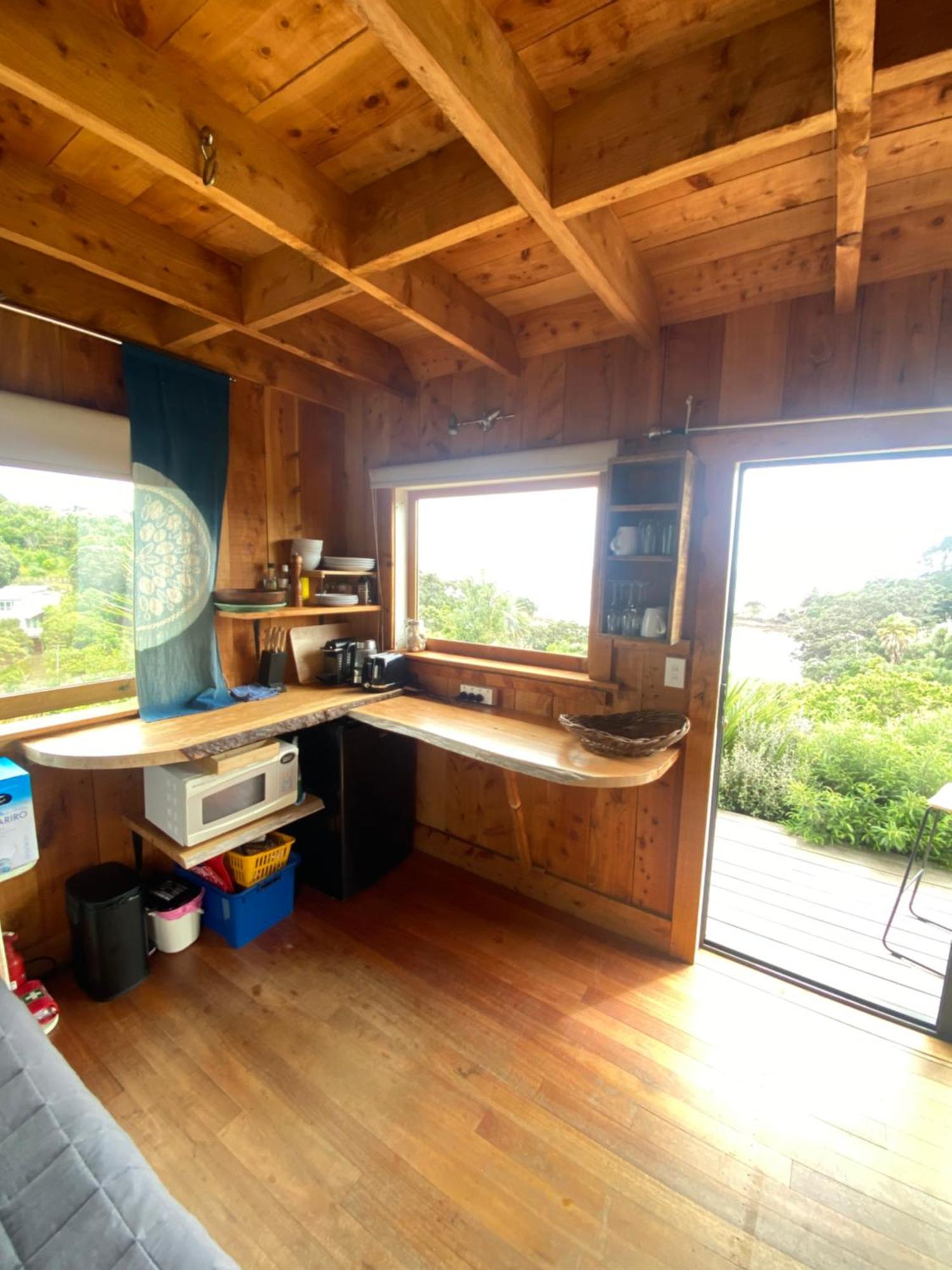 Kereru Cabin - Spectacular Seaviews, Rustic, Glamping Eco Adventure Palm Beach 외부 사진