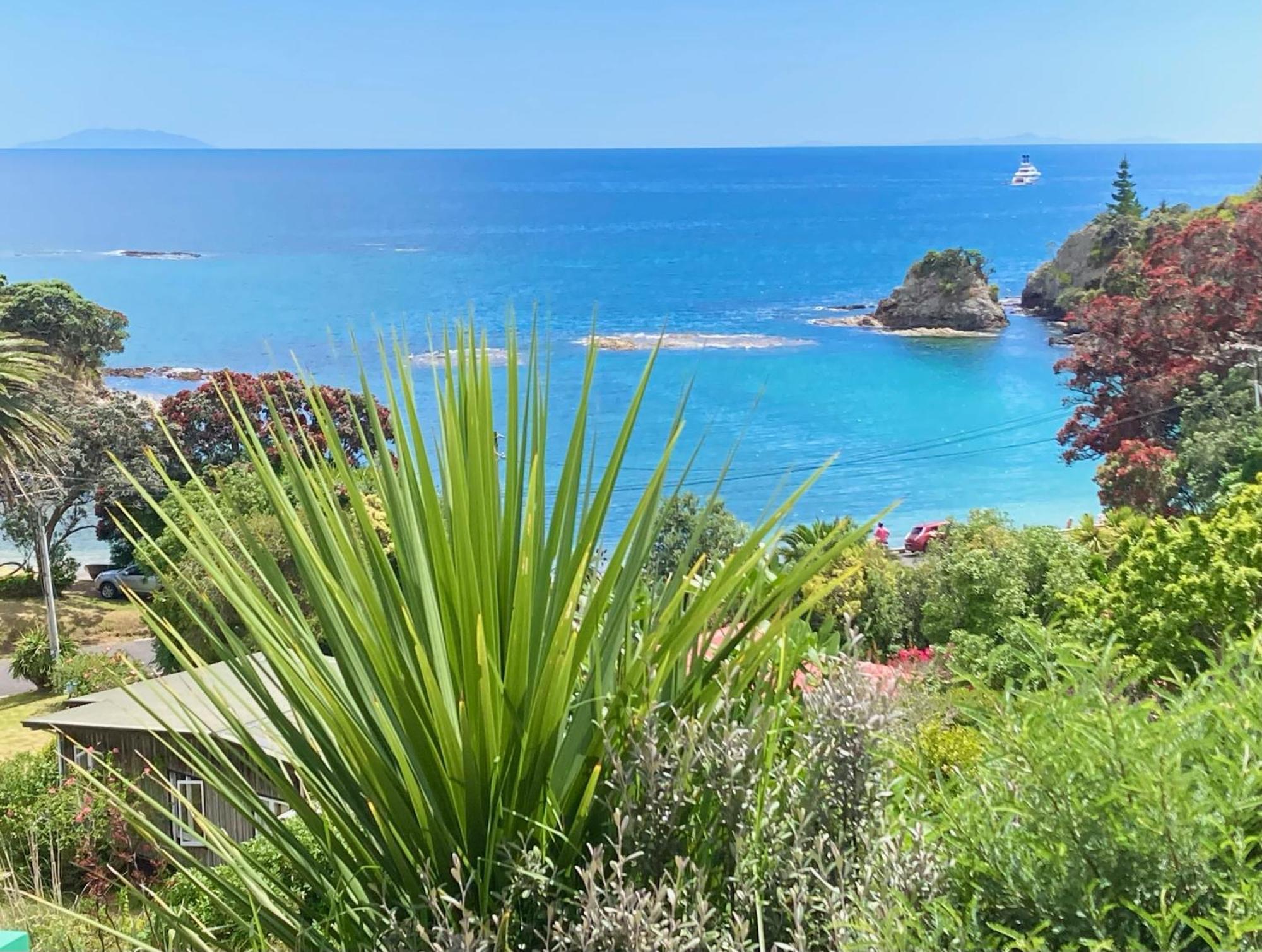 Kereru Cabin - Spectacular Seaviews, Rustic, Glamping Eco Adventure Palm Beach 외부 사진